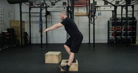 9 Hip Mobility Exercises To Improve Stability, Strength & Flexibility 